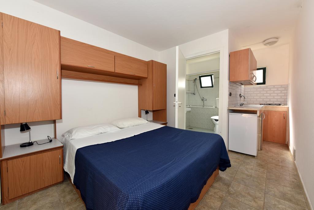 Camping La Vecchia Torre Hotel กัลลีโปลี ภายนอก รูปภาพ