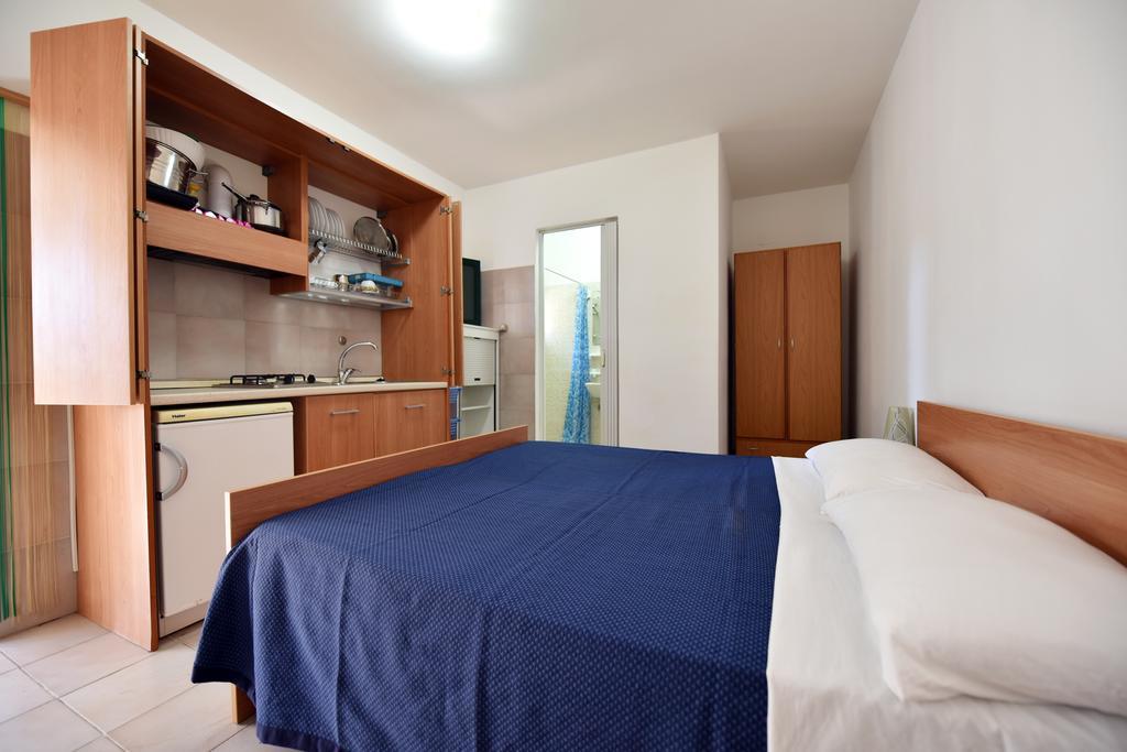 Camping La Vecchia Torre Hotel กัลลีโปลี ภายนอก รูปภาพ